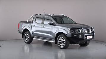 2020 NISSAN NAVARA