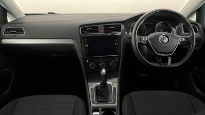 2017 VOLKSWAGEN GOLF interior