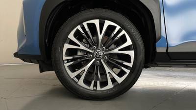 2022 TOYOTA YARIS CROSS gallery