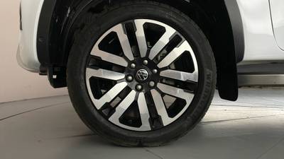 2024 VOLKSWAGEN AMAROK gallery