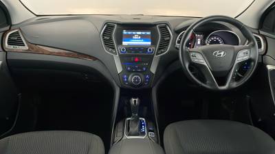 2017 HYUNDAI SANTA FE interior