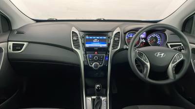 2015 Hyundai i30 interior