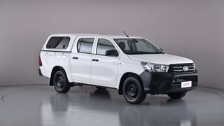 2021 TOYOTA HILUX