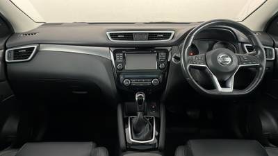 2018 NISSAN QASHQAI interior