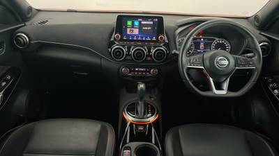 2020 NISSAN JUKE interior