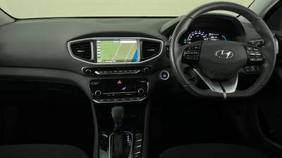 2018 HYUNDAI IONIQ interior