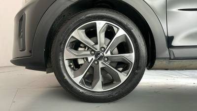 2022 KIA STONIC gallery