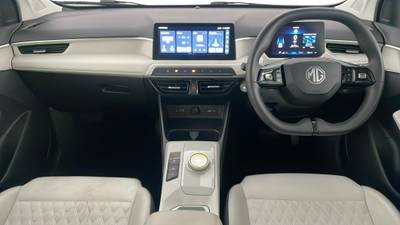 2024 MG MG3 HYBRID+ interior