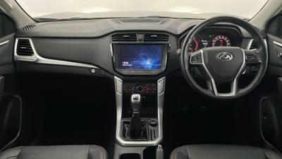 2019 LDV T60 interior