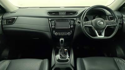 2019 NISSAN X-TRAIL interior