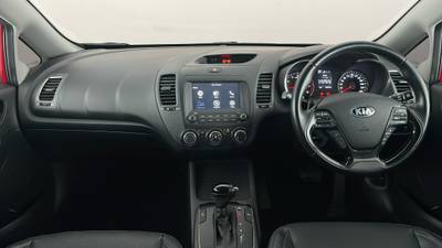 2017 KIA CERATO interior