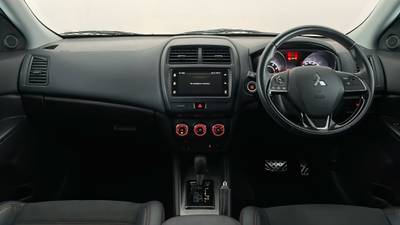 2019 MITSUBISHI ASX interior