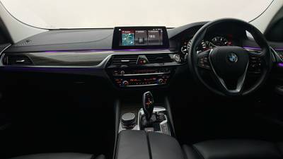 2018 BMW 6 SERIES interior