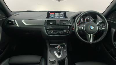 2017 BMW M2 interior
