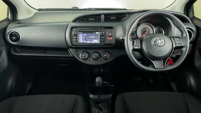 2017 TOYOTA YARIS interior