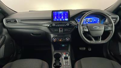 2022 FORD ESCAPE interior