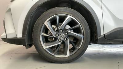 2022 TOYOTA C-HR gallery