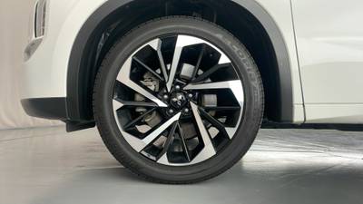 2023 MITSUBISHI OUTLANDER gallery