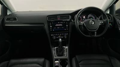 2017 VOLKSWAGEN GOLF interior