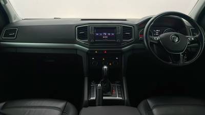 2021 VOLKSWAGEN AMAROK interior