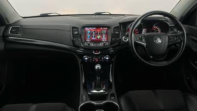 2017 HOLDEN COMMODORE interior