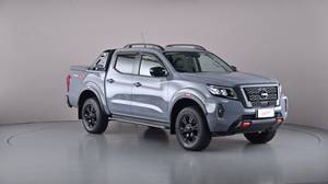 2022 NISSAN NAVARA