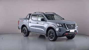 2022 NISSAN NAVARA