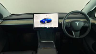 2023 TESLA MODEL Y interior