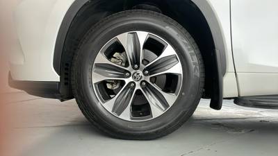 2021 TOYOTA KLUGER gallery