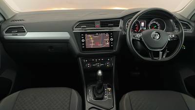 2018 VOLKSWAGEN TIGUAN interior
