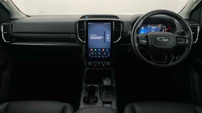 2023 FORD EVEREST interior