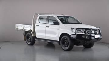 2019 TOYOTA HILUX