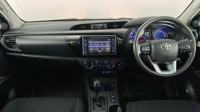 2019 TOYOTA HILUX interior