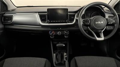 2021 KIA STONIC interior