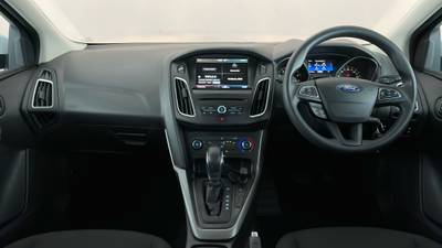 2015 FORD FOCUS interior