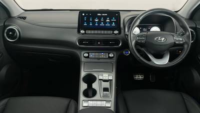 2023 Hyundai Kona interior
