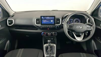 2022 Hyundai Venue interior