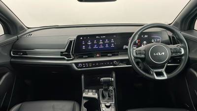 2023 KIA SPORTAGE interior