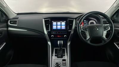 2021 MITSUBISHI PAJERO SPORT interior