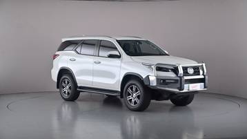 2021 TOYOTA FORTUNER