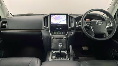 2019 TOYOTA LANDCRUISER interior