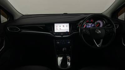 2017 HOLDEN ASTRA interior
