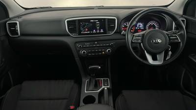 2020 Kia Sportage interior