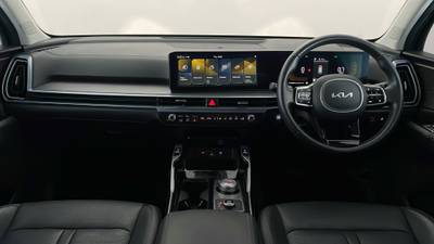 2023 KIA SORENTO interior