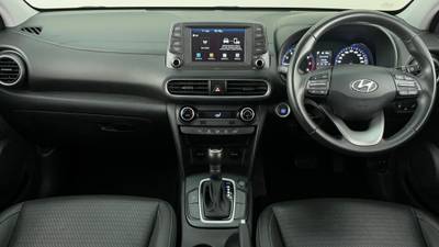 2018 HYUNDAI KONA interior