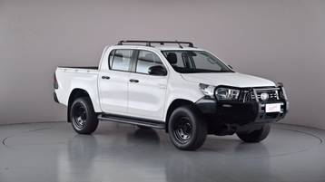 2020 TOYOTA HILUX