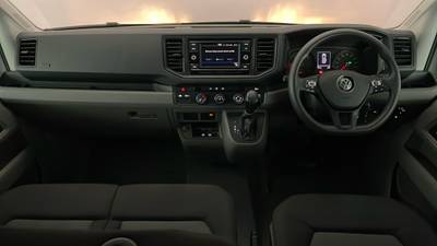 2022 VOLKSWAGEN CRAFTER interior