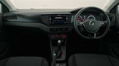 2021 VOLKSWAGEN POLO interior