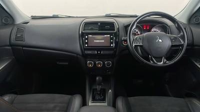 2019 Mitsubishi ASX interior