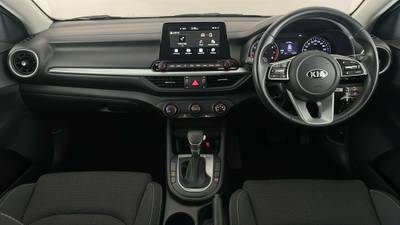 2020 Kia Cerato interior